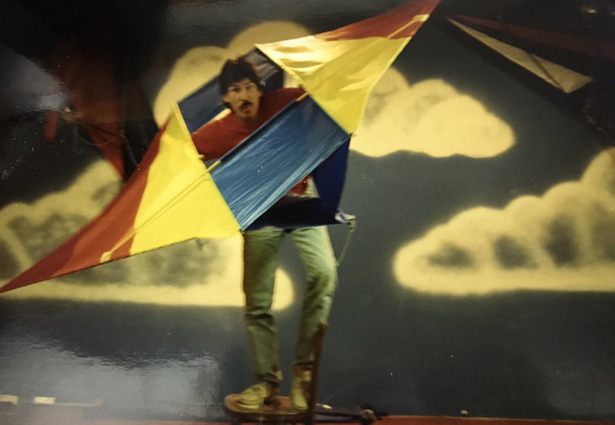 Air Circus Kite Shop tweet media