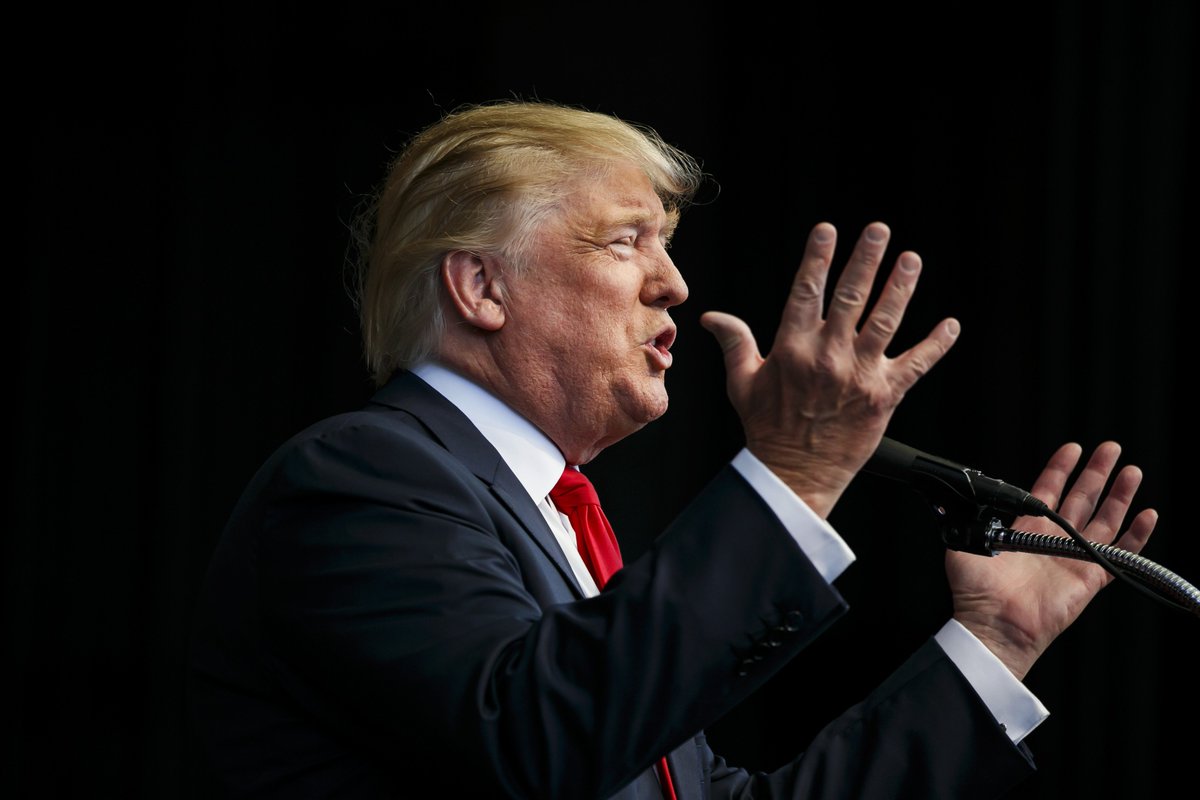 latimes's tweet photo. Op-Ed: Is Trump mentally fit to be president? Let's consult the U.S. Army's field manual on leadership: https://t.co/4iTQIwW4Op https://t.co/SReviBPXtu
