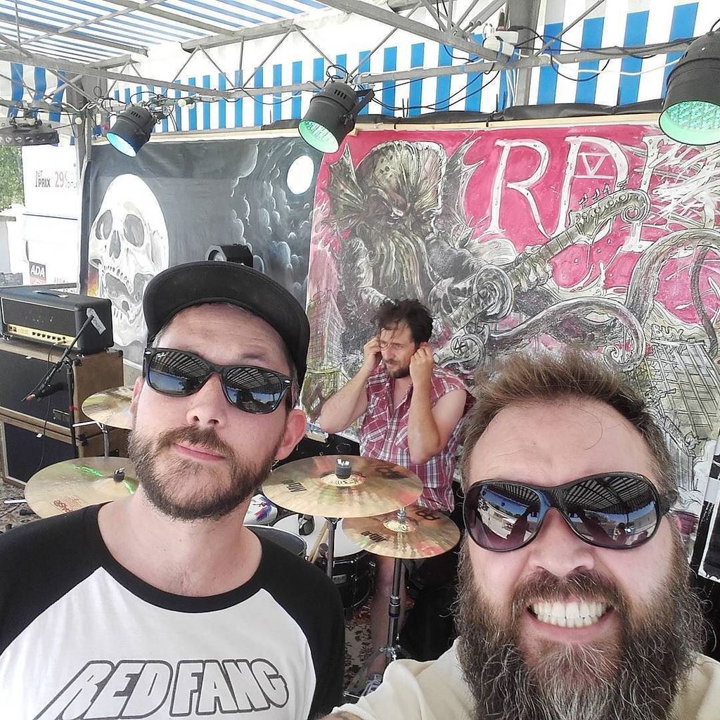 GeneralCluster's tweet photo. This is the begining 
#generalcluster #stoner #stonermetal #rock #rocknroll #metalhead #metalheads #metal #grenobl… https://t.co/D4MUlwA654 https://t.co/zM8jsbDfIJ