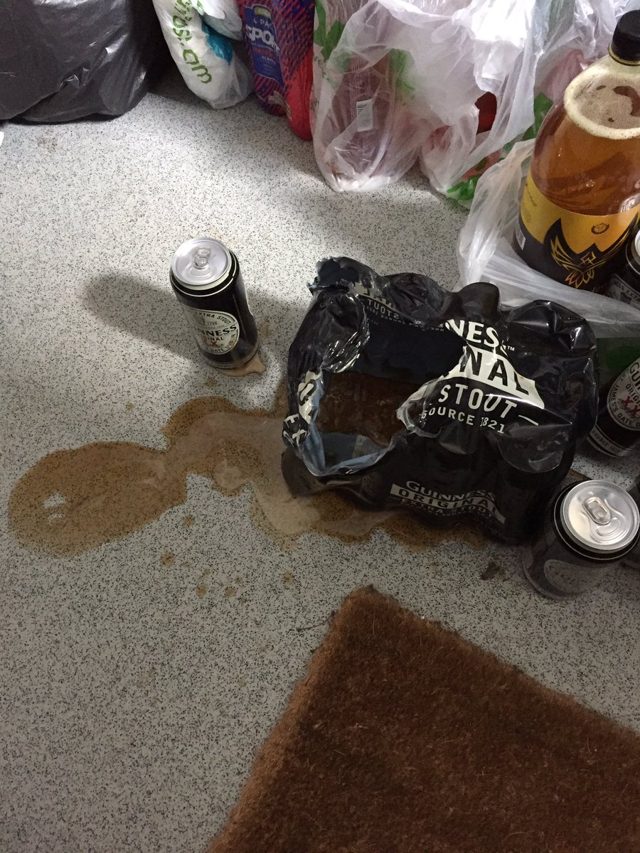 jackiwebster28's tweet photo. @AsdaServiceTeam great delivery service this afternoon Asda. Paying for bags week after week not getting them shopping thrown to the floor! https://t.co/fGujLnOqKy