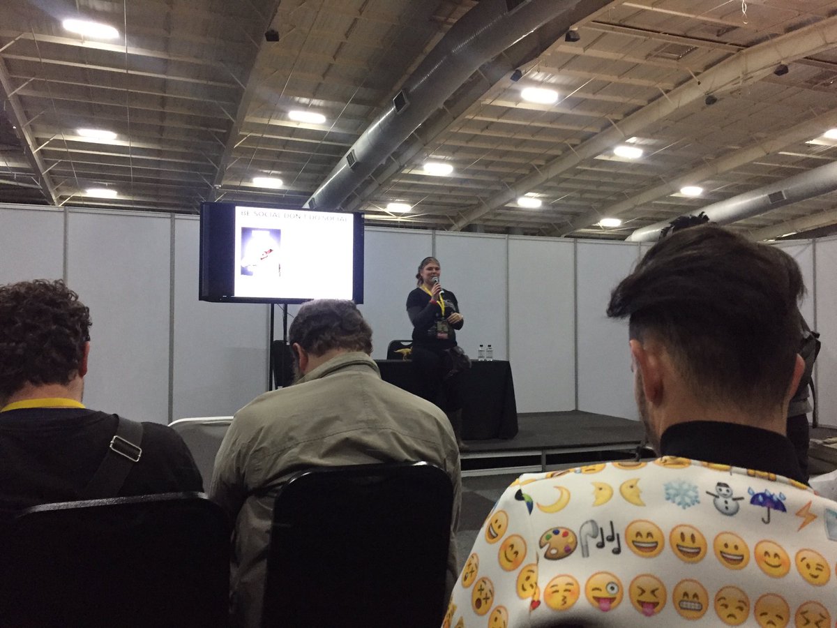 Chani_ZA's tweet photo. Checking out @TheSocialBard chatting about #YTTips and YouTube in general ๐๐๐ #ICON2017 @IconCGC (featuring @MickyCost's head ๐) https://t.co/c1zaSG87qv