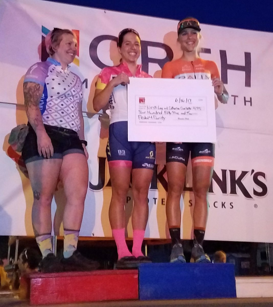 Winners of #NSGP Stage 4 #Pedal4Parity Primes:
<a href="/layk88/">Kirsti Lay</a> (@Rally_Cycling)
<a href="/Cath16Catherine/">catherine Ouellette</a> (<a href="/cycleryracing/">The Cyclery Racing</a>)
Pres by Tiana of <a href="/LittleBellasMTB/">Little Bellas</a>