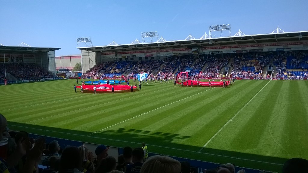 0N10N5's tweet photo. Warrington v Wigan #WARWIG #CCQF https://t.co/nbk23jyfTX