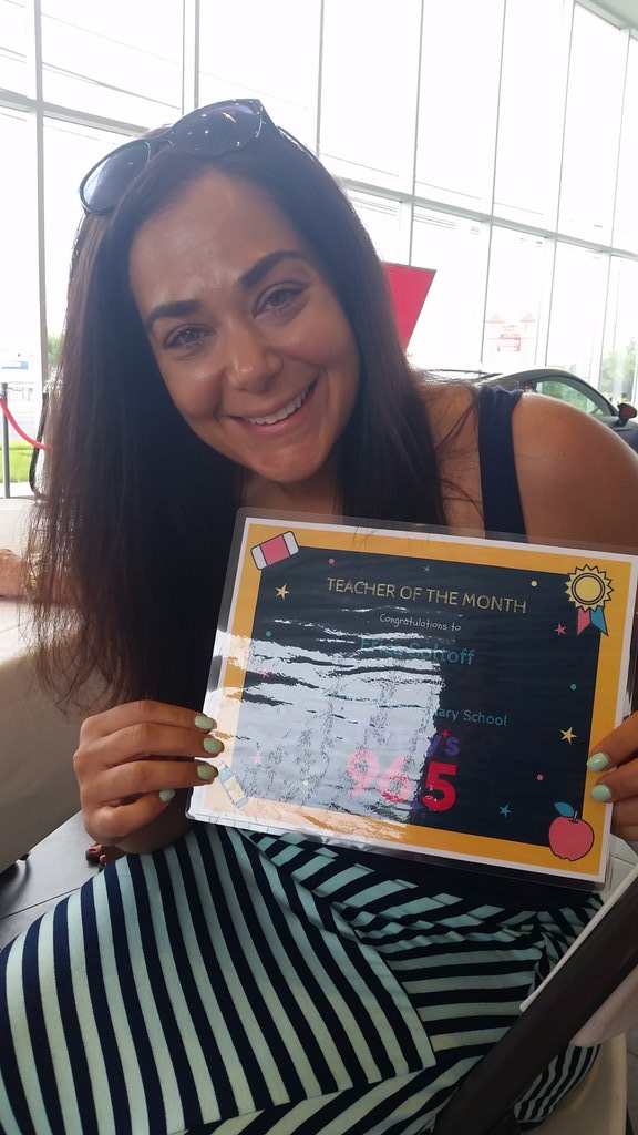 msphamzane's tweet image. Erica Soltoff, Teacher of the Month!! Thanks 96.5 and Audi! @EricaMichelle29 #didntwinthemoney #funanyway #audicherryhill #96.5 #collsedu