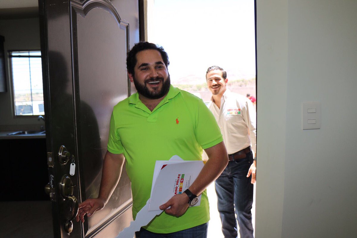 oscarcano_mx's tweet photo. Muchas Felicidades a Eduardo Mellado x haberse ganado la casa de Nogales de nuestro 4o Sorteo! Gracias por ayudar al Deporte! #Ayudoymegusta https://t.co/7R0zXjXTGH