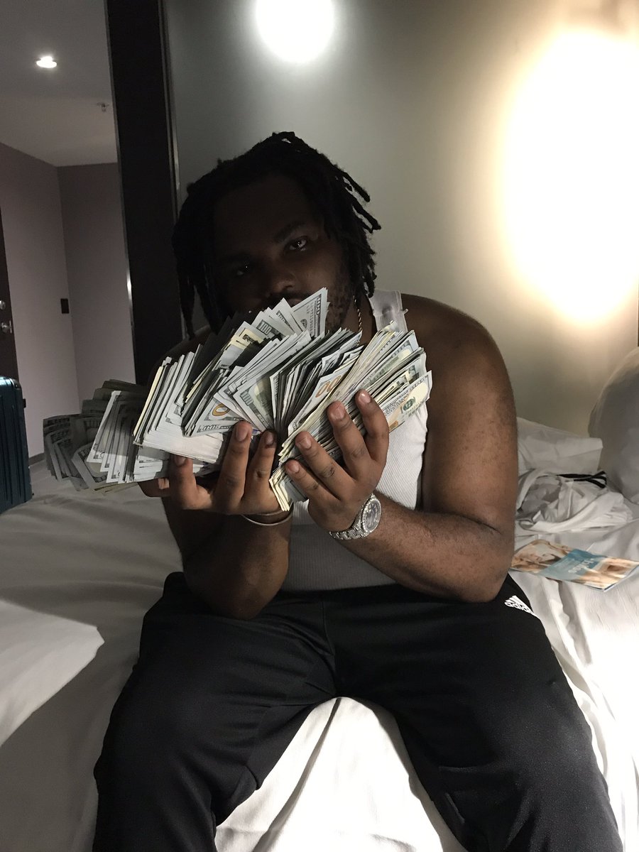 TeeGrizzley's tweet image. The rain lasted for a long time in my life but not forever ☔️🌤🐻🙏🏾