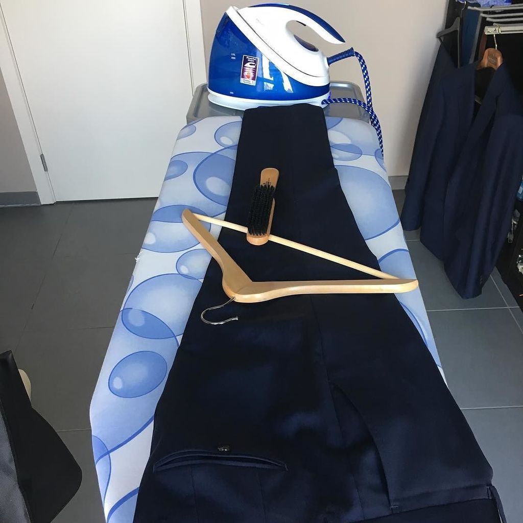 whitecollarball's tweet photo. #suit #suitmaintenance #menstyle #mensfashion #ironing #dapper #sprezz #sprezzatura #style #gq #gqstyle #trousers … https://t.co/LpMrjMMRha https://t.co/hSYUeGXqlb