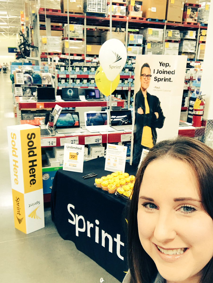 randi_wilde's tweet photo. Come by Sam's Club for waived activations fees for Father's Day Weekend &amp; $200 gift card!  @BigNealC @codybwelker @GregPost11 https://t.co/ta0VdfCkqd