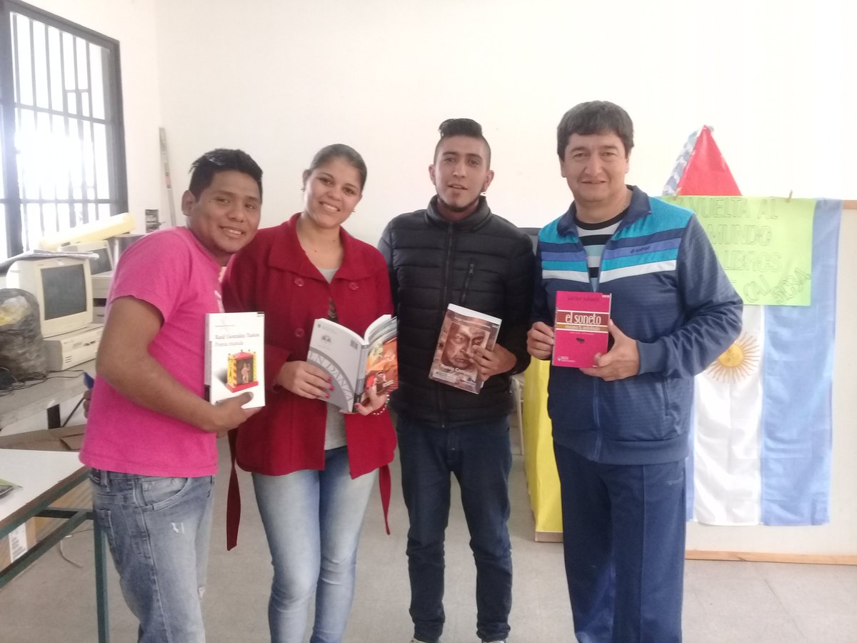 CAJ5034_ec's tweet photo. La vuelta al 🌍 en 80 📚!
@fguillesaavedra @LeonardoPilili @joana_andi13 @javitoelrumbero https://t.co/OQi2zbZ9AU