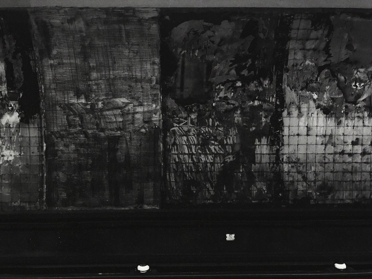 BrianKrijgsman's tweet image. 📷 no advertisements

#noadvertising #london #finsburypark #underground #station #islington #blackandwhitephotography #neopan400