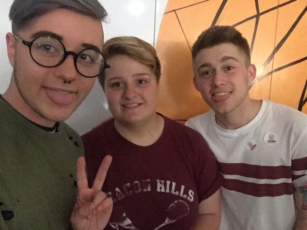 simplycallumm's tweet photo. OMFG OMFG OMFG @jakeftmagic @Alex_Bertie @wnjcr #BESTSHOWFAR https://t.co/L8QNadT8oa