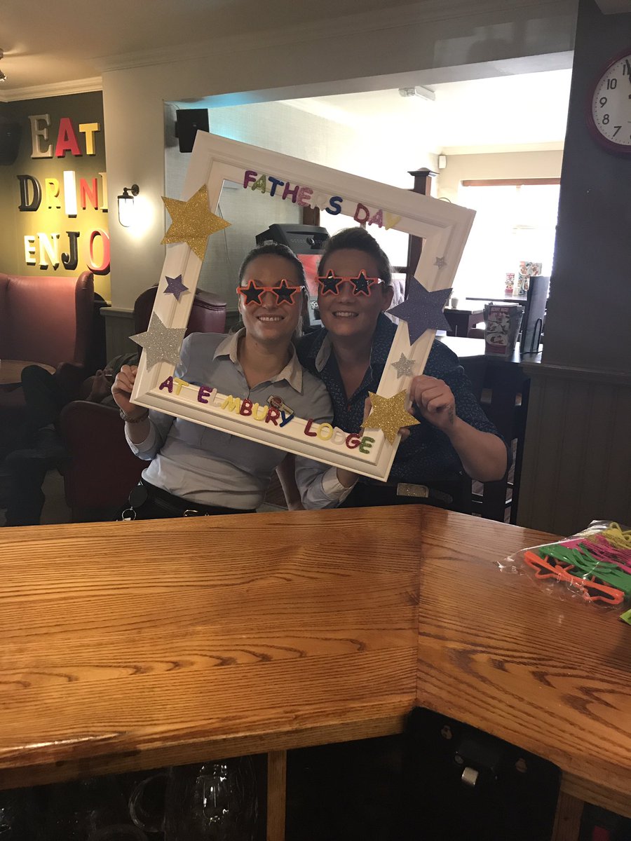 Ready for tomorrow! For the kids to take selfies with their dads!🙈 <a href="/CatalinaCiurte/">Catalina Ciurte</a> <a href="/kirtkeza/">Kerry</a> <a href="/emmalwilliams94/">Emma Williams</a> <a href="/TheCaitlinH/">Caitlin</a> <a href="/hannahfaceee/">Hannah Willis</a>