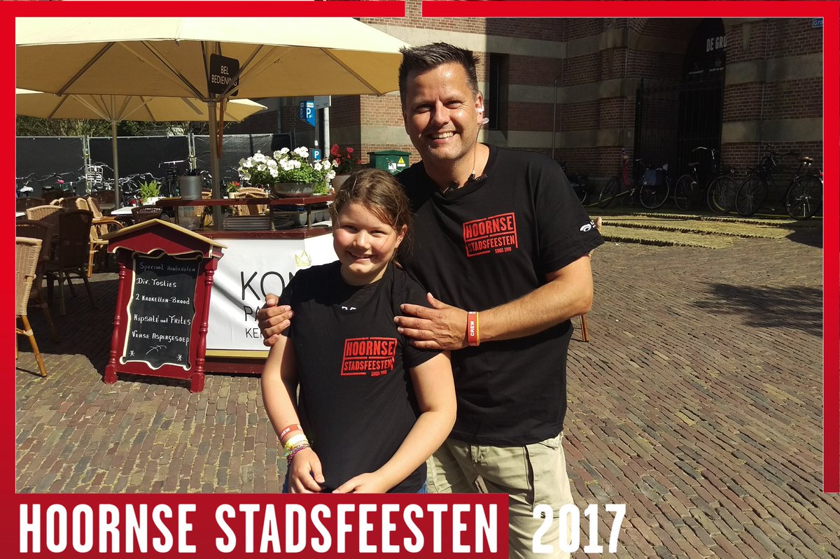 De tweede generatie helpt vandaag haar papa <a href="/ReneAssendelft/">René Assendelft</a>! Zo zie je maar dat het Stadsfeesten DNA generatie wordt doorgegeven. #HSF17
