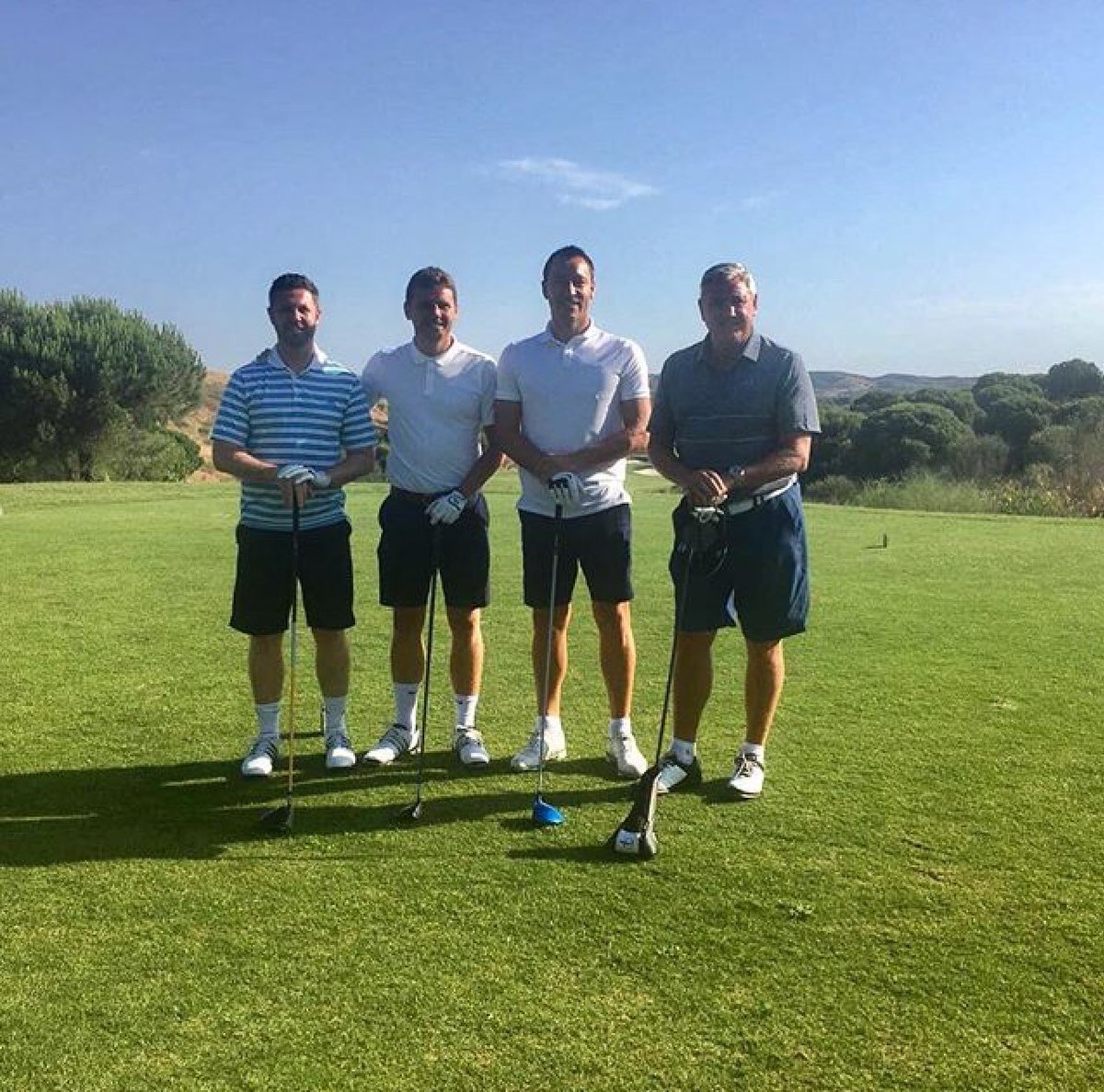 AVFCTranstweet's tweet image. Could it be? #AVFC

John Terry goes swinging with Steve AGAIN.