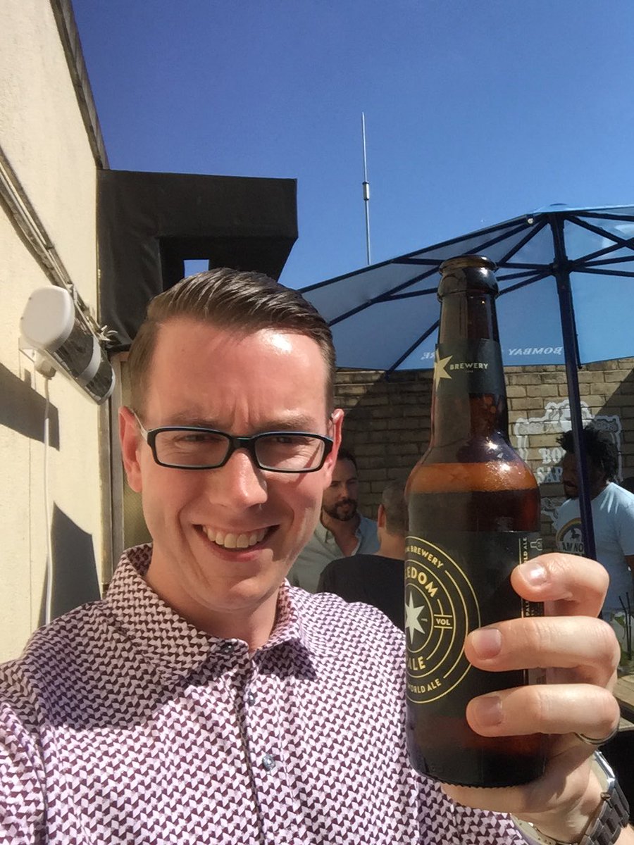 stebaker's tweet photo. #roofterrace #aleoclock https://t.co/SNjrU2zZWb