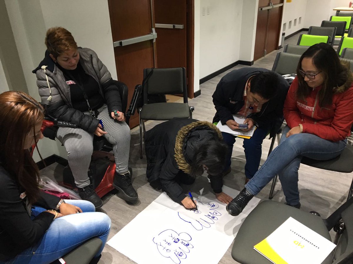 UsolidariaCo's tweet photo. Para identificar las buenas prácticas del voluntariado en Colombia y fortalecerlas, realizamos taller de gestión del voluntariado en Soacha https://t.co/t5ANZ3ii0T
