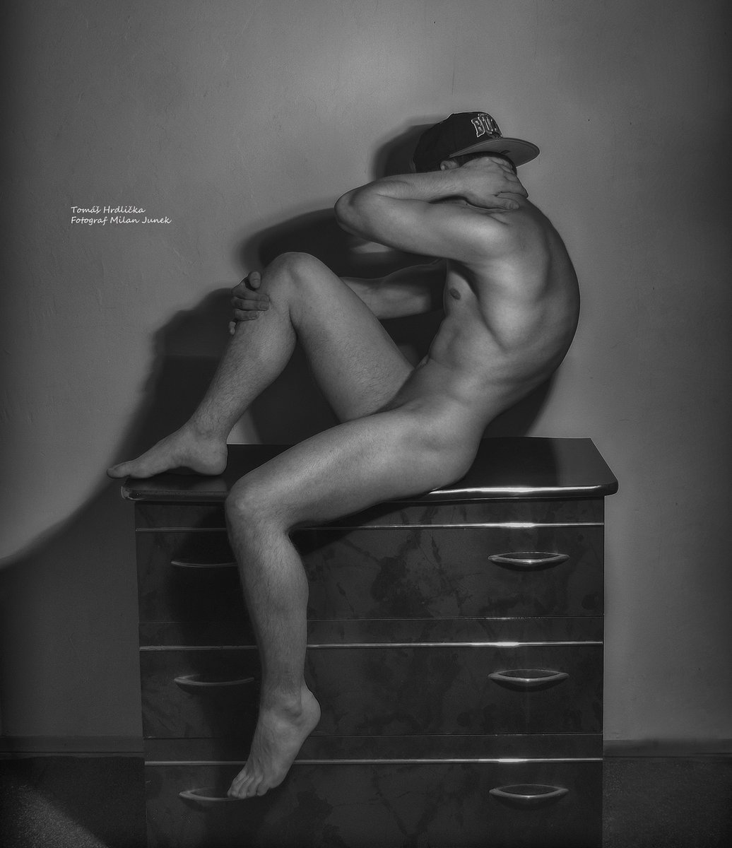MilanJunek4's tweet photo. Czech male model: Tomáš Hrdlička
Photographer: @MilanJunek4 https://t.co/6xWoNhjw1T