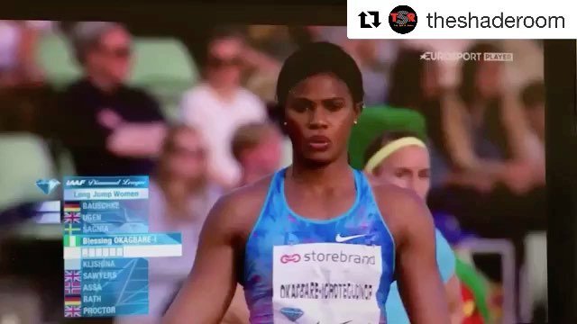 EvolutionIsKey's tweet image. Her wig marked the jump! #issawin🏆 😂😂😂 ift.tt/2rr3XAp