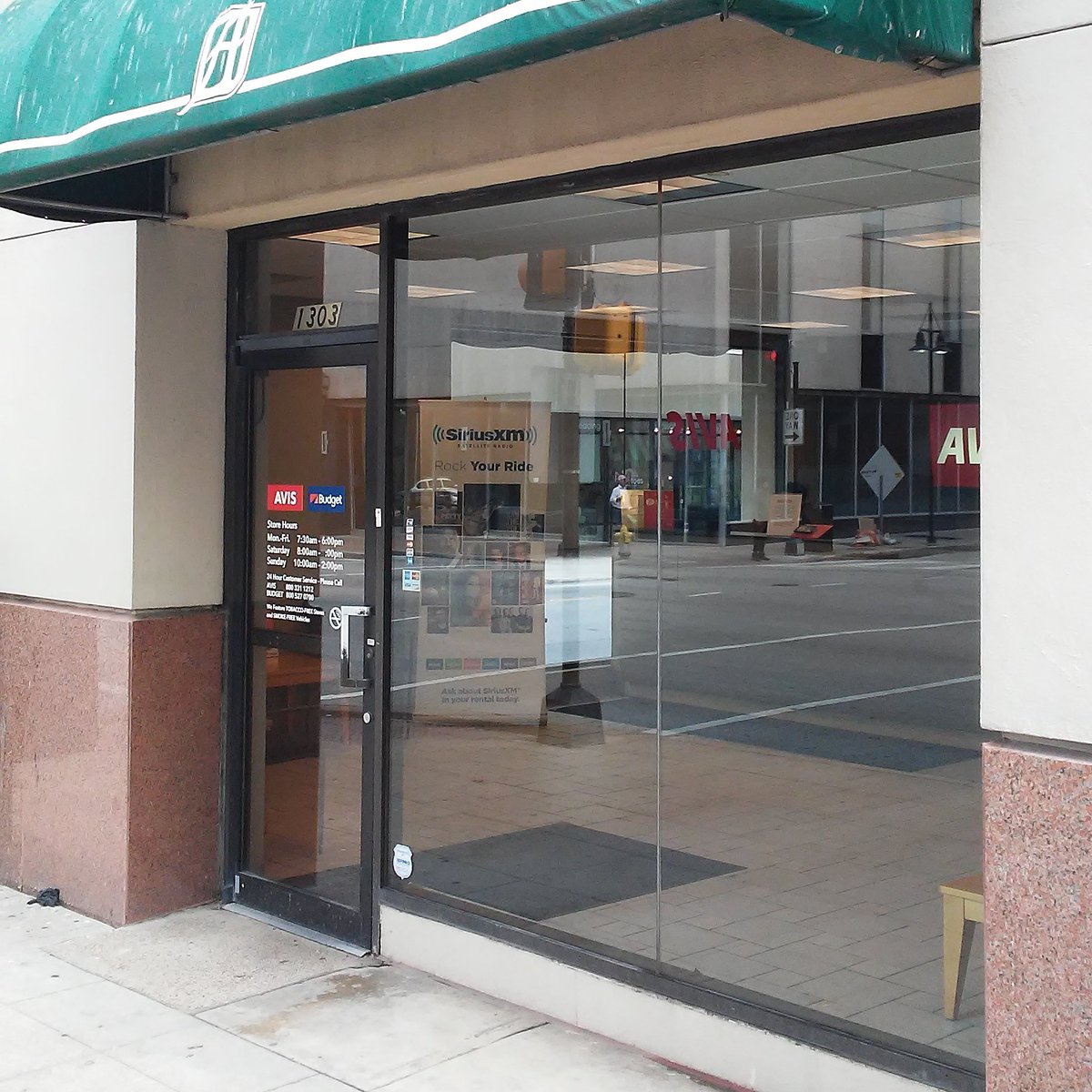 WindowGuyzUSA's tweet photo. New client @Avis in #Downtown #Dallas https://t.co/arWT63Z1m8 https://t.co/hq3zWuc7Do