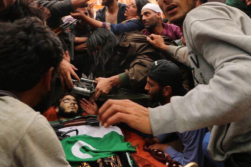 Bholenath's tweet photo. #JunaidMatoo 

Signal to 72 hoors is being sent by air firing 😂 https://t.co/XKA5ayso0e