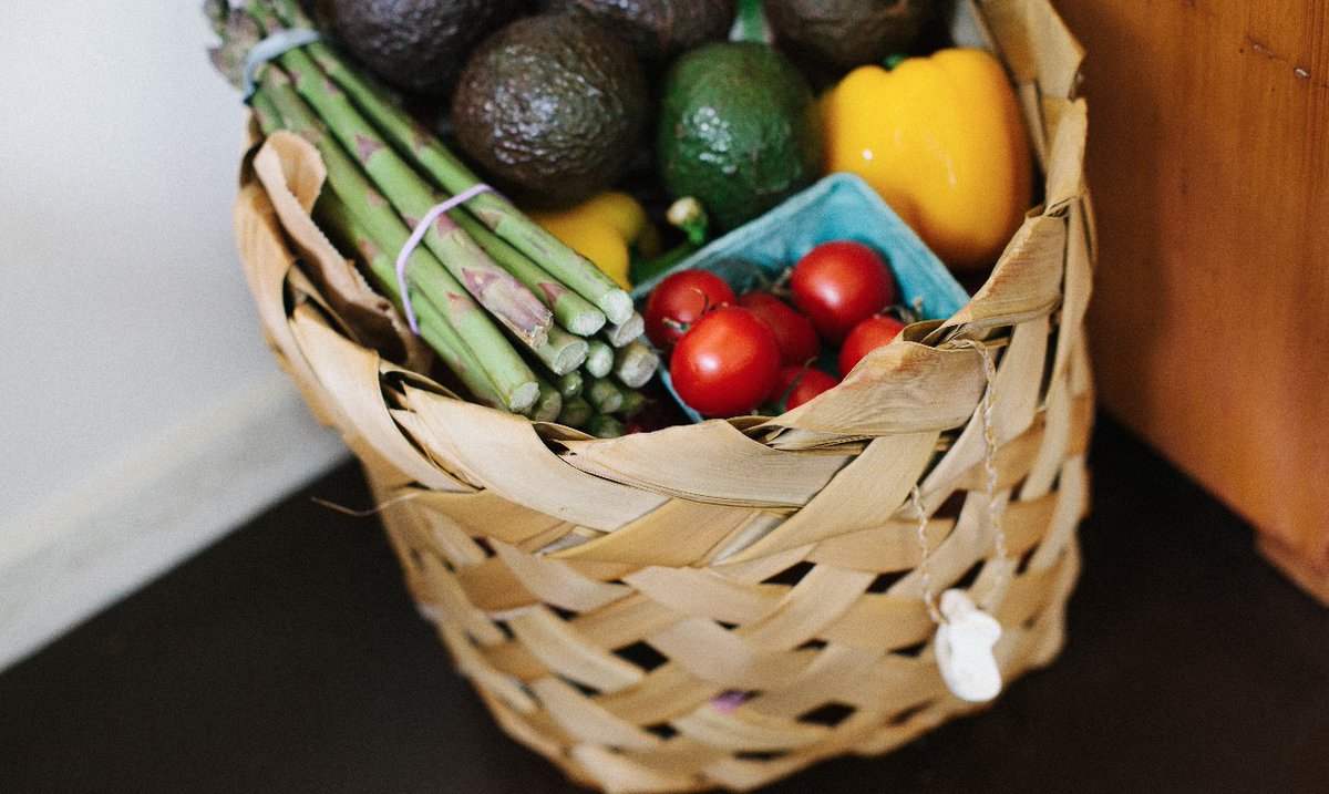 It's #EatYourVegetablesDay! Here are a few quick and easy ways you can get your #veggies in: ow.ly/Xwye30cwSMu #Health