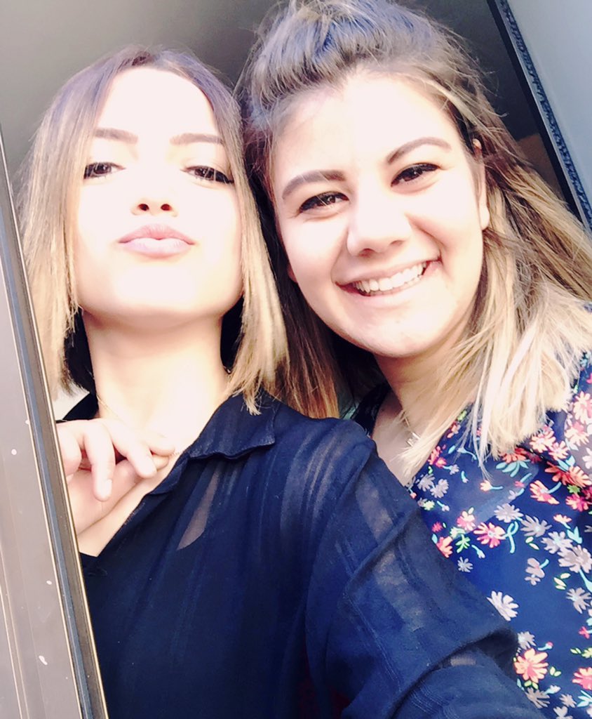 Caansuklcc's tweet photo. G��zelimle çalışmaya devam 😀 https://t.co/oPj2Ovhc4C