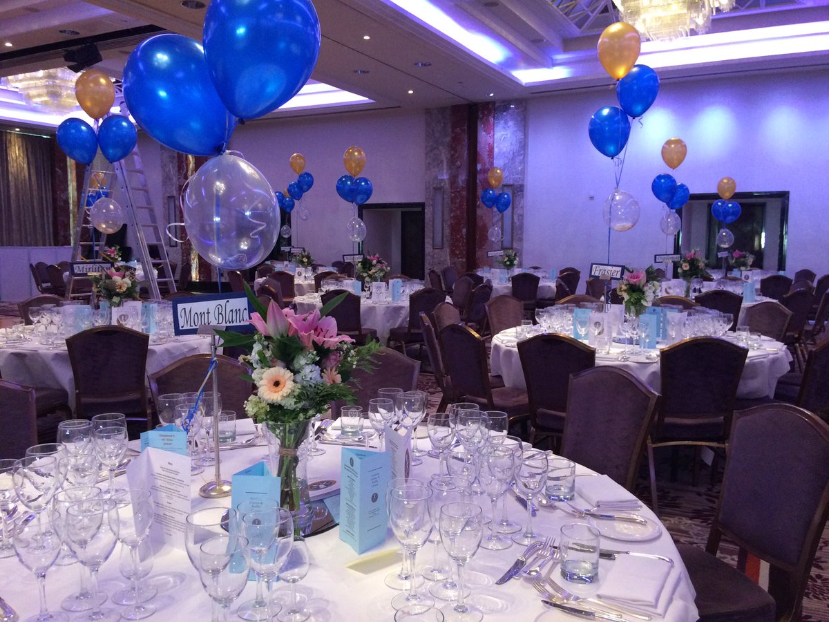 Almost finished setting up the <a href="/APC_UK/">APC UK</a> #APCdinner2017 <a href="/lancasterlondon/">Haley Martin</a> <a href="/Chefben1975/">Ben Purton</a> in committee record time! Bring on the guests! 😊