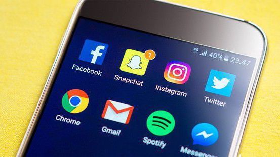 CornertableM's tweet photo. Just 7% of Marketers Advertised on Snapchat Last Quarter https://t.co/fKwKeoPoBY https://t.co/oKr7qfygbE