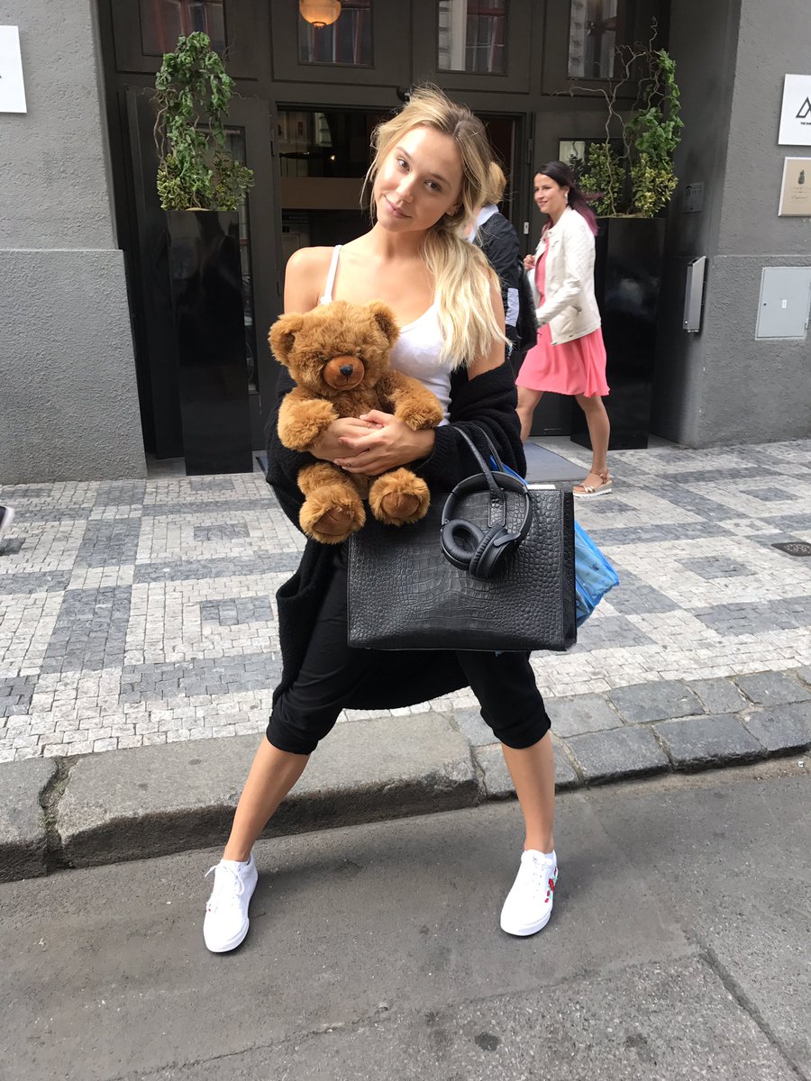 AlexisRen's tweet image. 