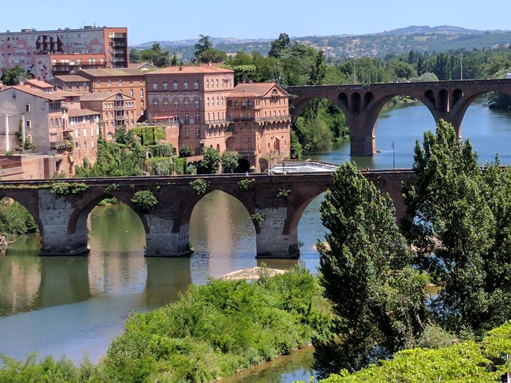 MakingKnowing's tweet photo. M&K@MakingKnowing in Albi and Rodez, following a 'common saying' in Fr 640, f 20: steeple of Rodez, Church of Albi, bell of Toulouse #fr640 https://t.co/H5YSvnu50x