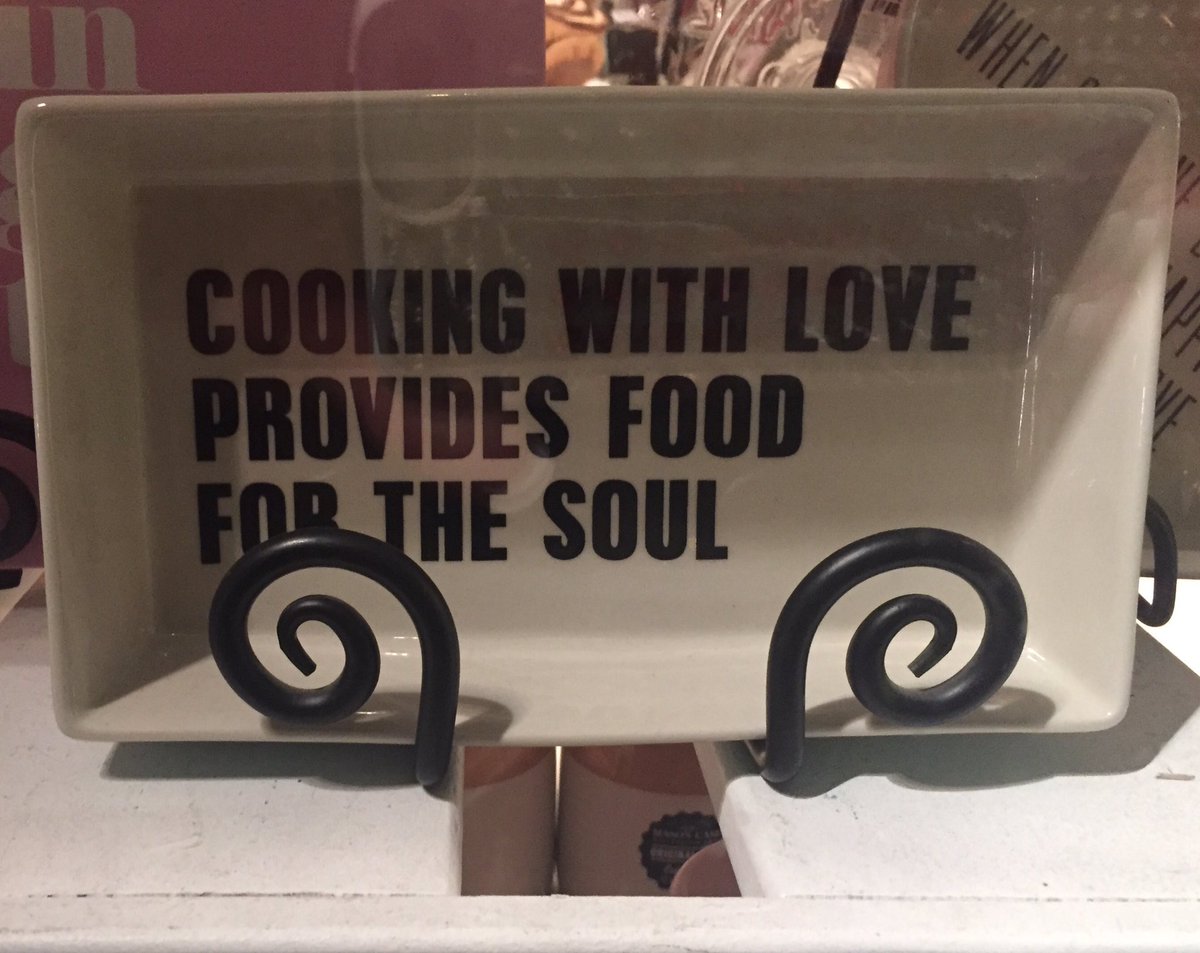 Tune in 10 pm <a href="/CJAD800/">CJAD 800 Montreal</a> as we discuss Food Sex &amp; Love! <a href="/zoltanszabo/">Zoltan Szabo</a> #staceygorlicky <a href="/CarmeliaRay/">Carmelia Ray</a> follow us on FB Live #mtldatecoach