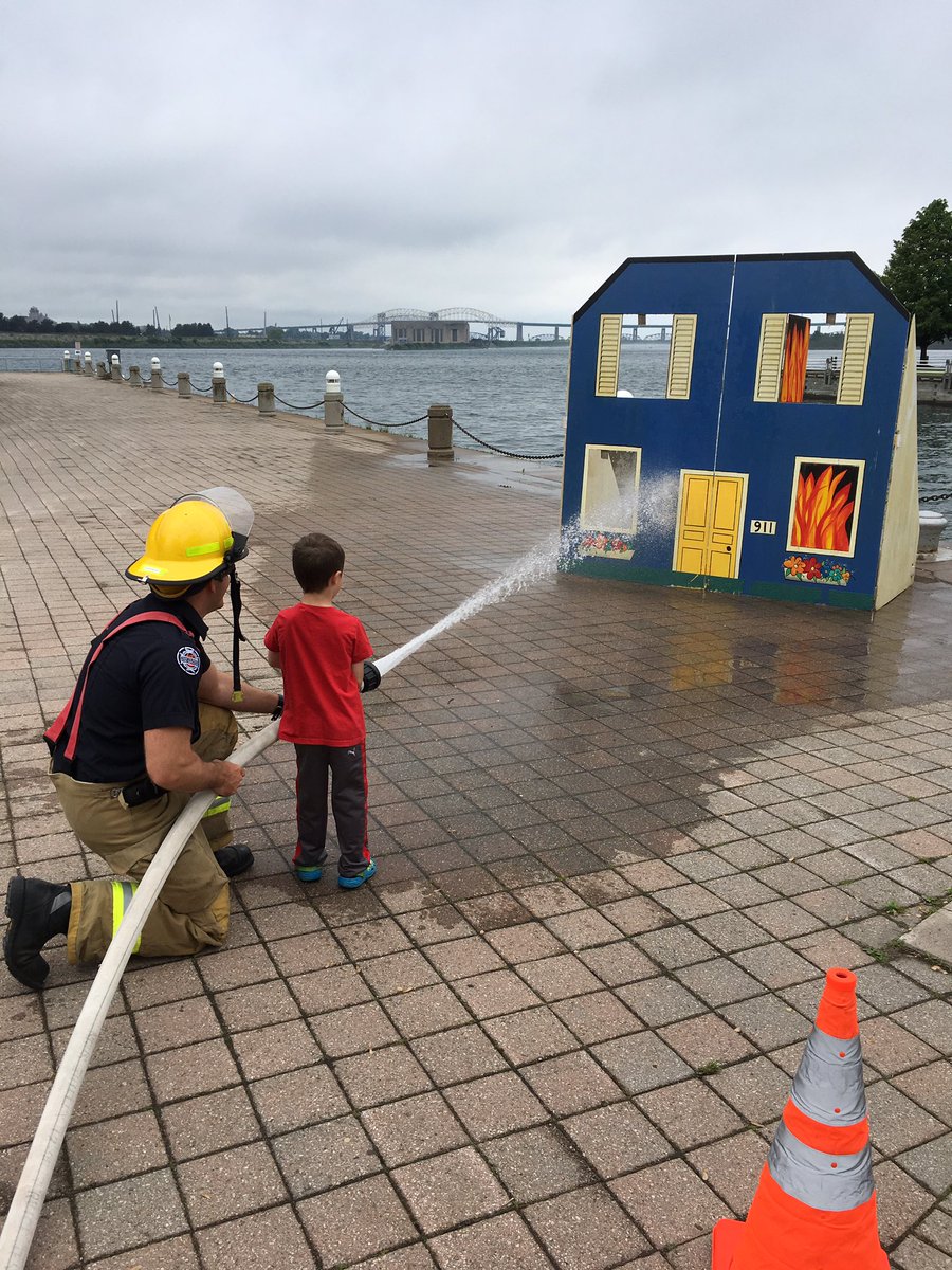 Come see us at the Ride for Autism at the Pavilion. @CitySSM #FireSafety https://t.co/G1Qh3gVemK