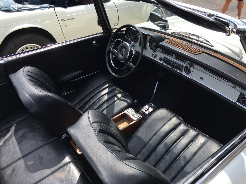gasandcaffeine's tweet photo. Classic @mercedesbenzclb @MercedesAMG at @CbusCarsCoffee https://t.co/qW6Y5EHruZ