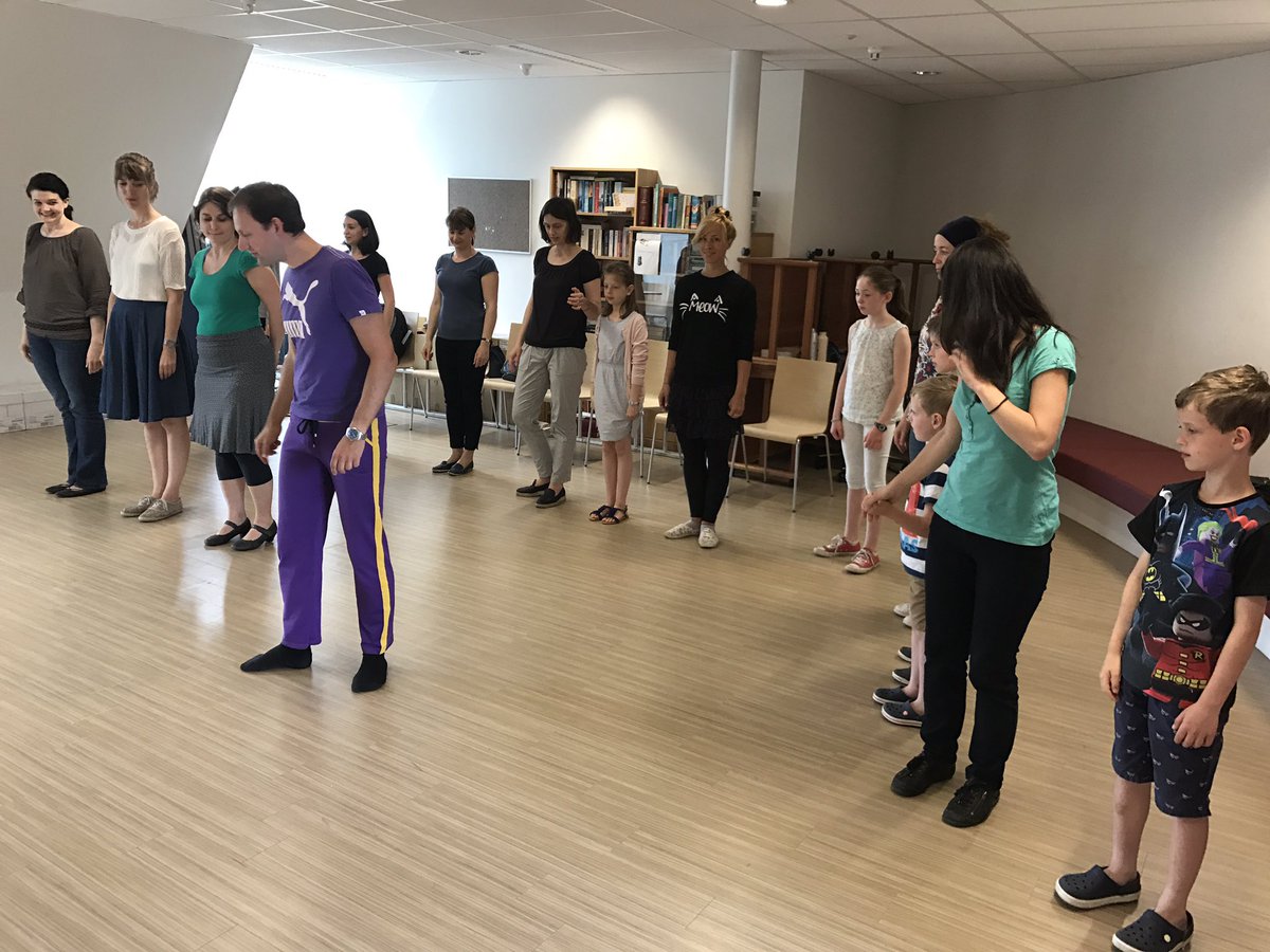 IrishEmbBelgium's tweet photo. Great enthusiasm at the Irish dancing classes today @IrishEmbBelgium as #TradFest continues https://t.co/tDG5X1IUcK