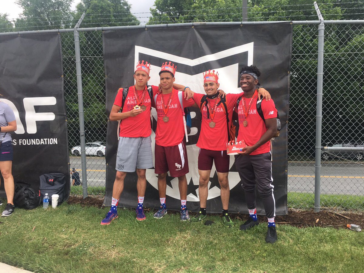 _richroyalty_'s tweet photo. ALL AMERICAN STATUS!!! 1:26:93 4x200m #GYCU https://t.co/uKPgyZSXEr