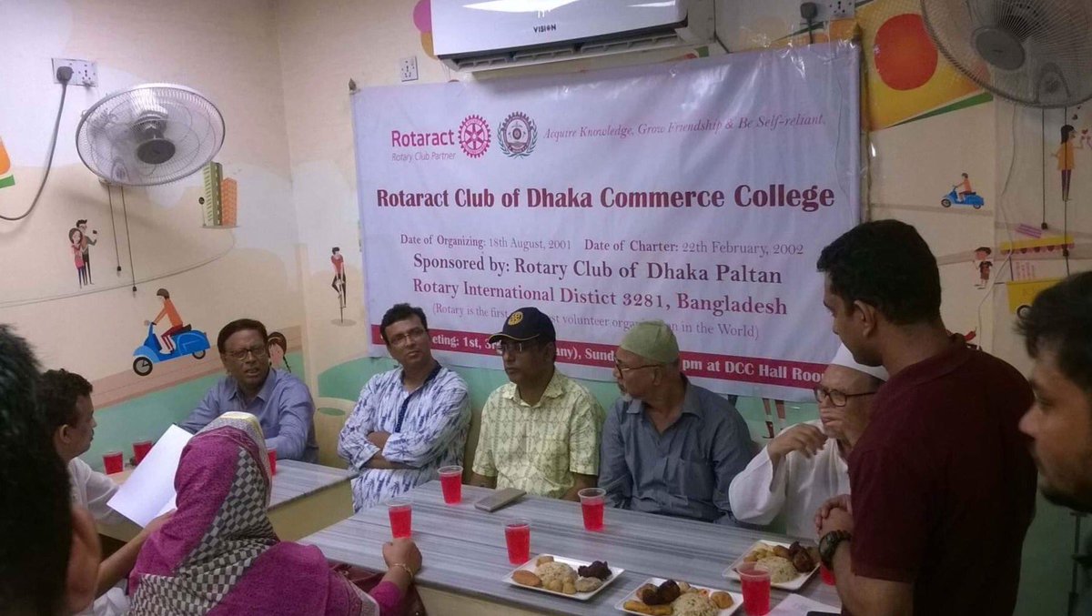ForhadBipu's tweet photo. Rotary-Rotaract Fellowship Meeting and Iftar 
Members of Rotray Club of Dhaka Platan and Rotaract Club of Dhaka Commerce College https://t.co/47NuQGYLkj