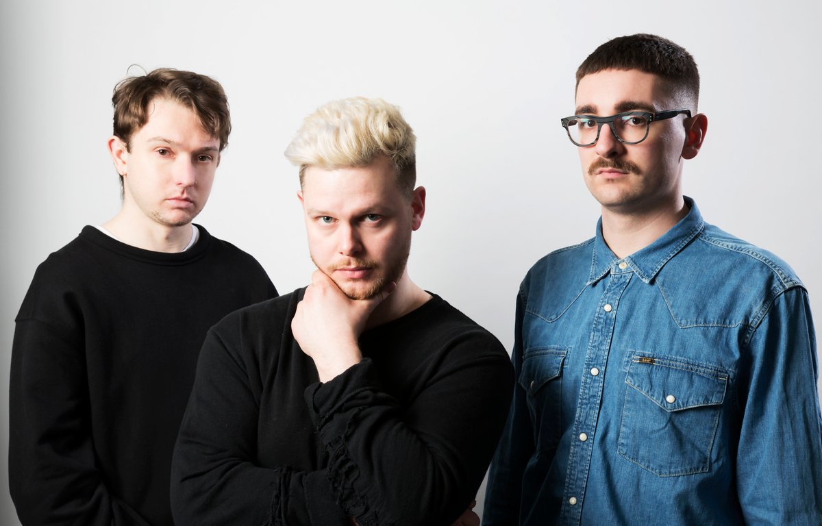riotmag_uk tweet picture