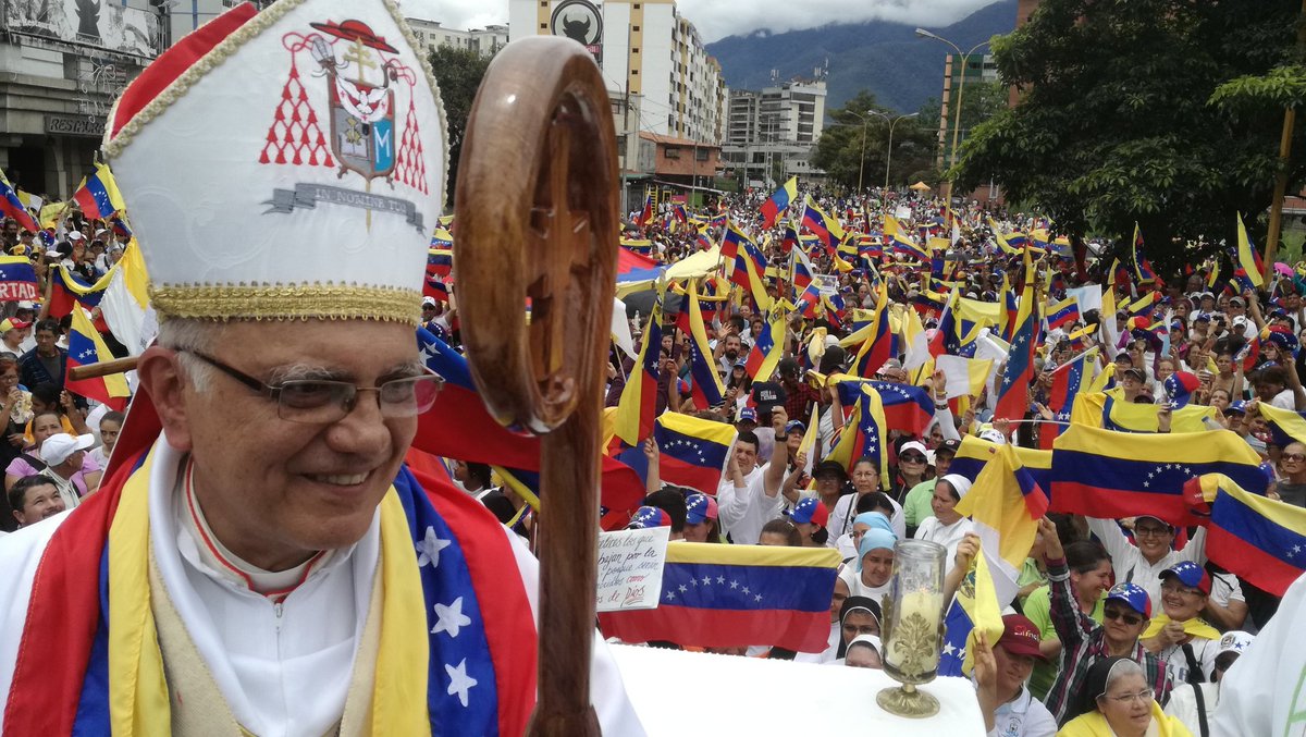 leoperiodista's tweet photo. Misa de Corpus Christi en #Mérida #17jun https://t.co/1E6zzl65q2