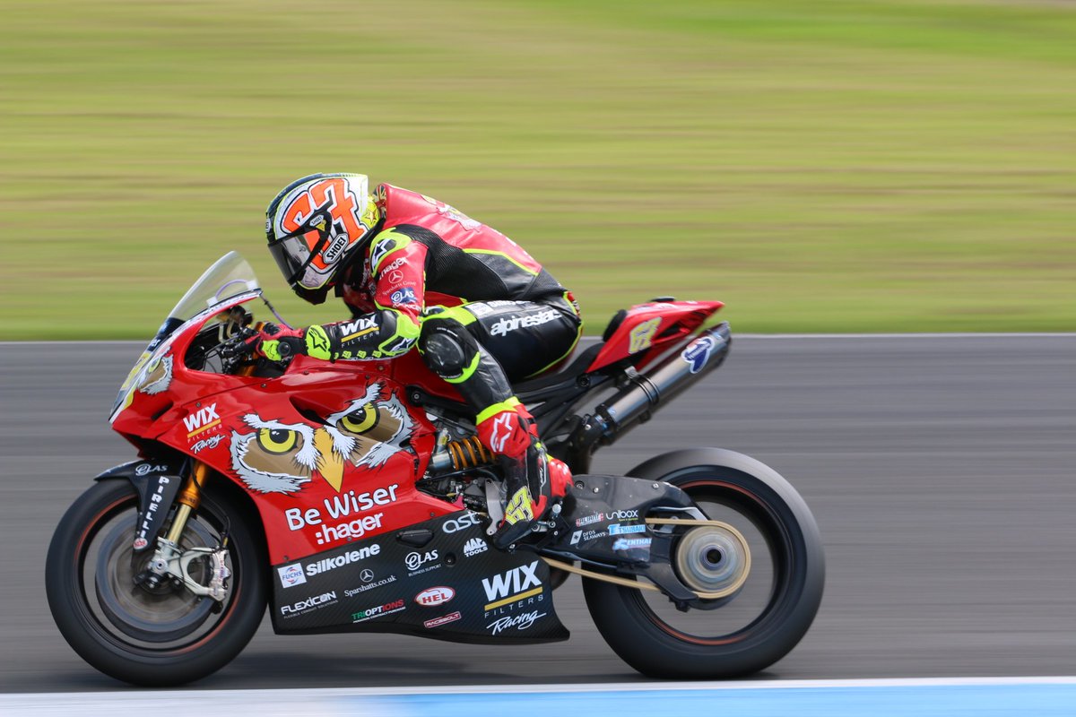 PThexton's tweet photo. A few #spokeless #panning photos from today's @OfficialBSB action at @krcircuit - @CanonUKandIE #mycanon https://t.co/SATPtQBkmu