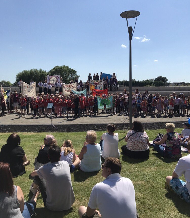 mattfisher84's tweet photo. Had a great day at #creweoutloud concert. The kids were great and @thisisthecat put on a top show. #southcheshirecollege ☀️☀️☀️ https://t.co/g66AYptYV0