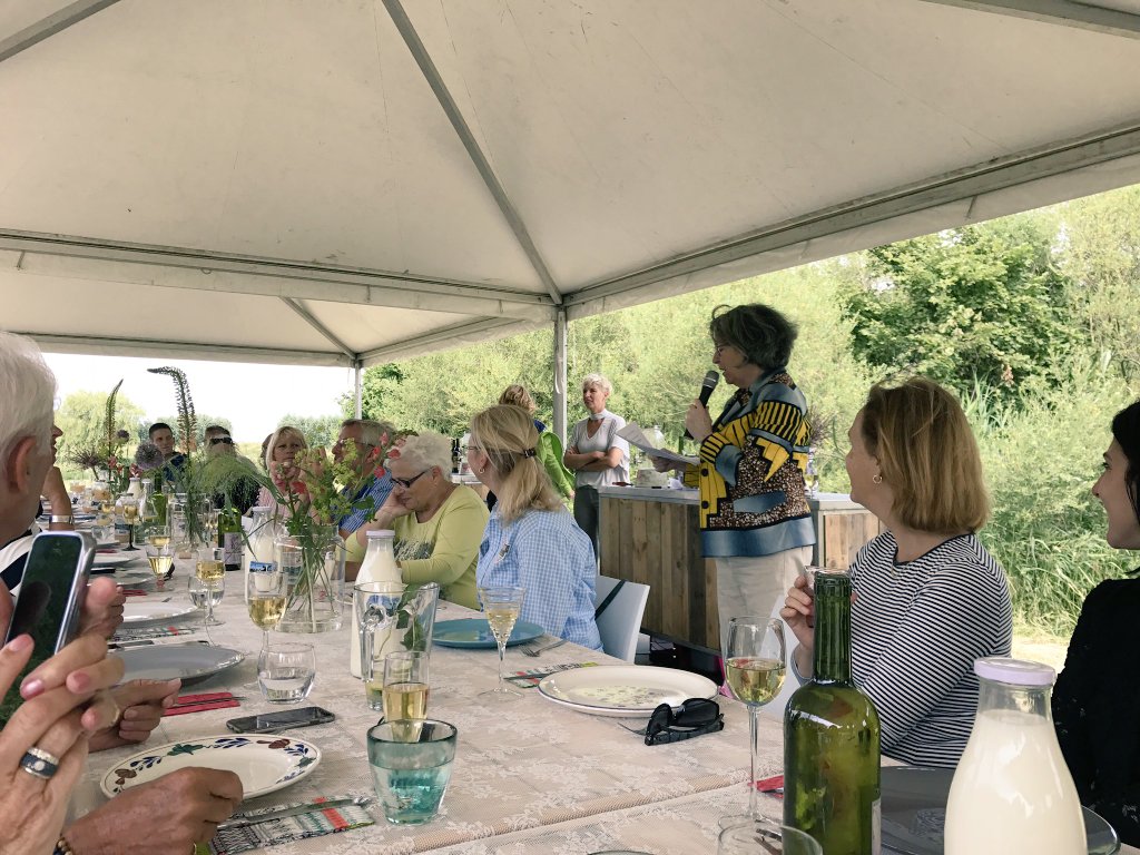 DeProefschuur's tweet photo. @StapUitJeStad @gemNissewaard boerenlunch #Bernisse #Voorne-putten op je bord! Producten o.a @Kwekerij_Dukker @RonZwinkels @WoutLugtenburg https://t.co/JlWe66nei8