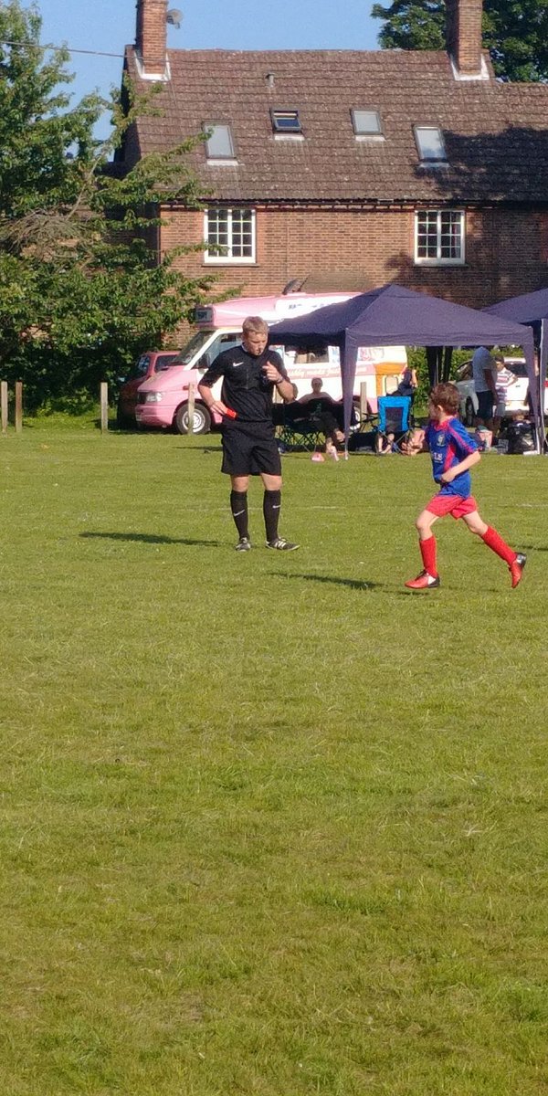 morphspo's tweet image. Bad eyes @_alfiejones 😂