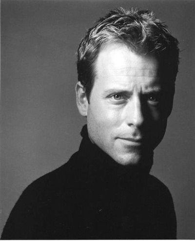 Happy birthday Greg Kinnear! 