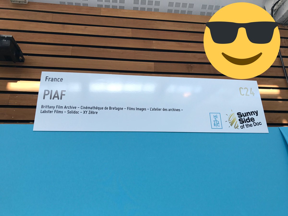 XYZebre's tweet photo. #SSD17 @XYZebre au @SunnySideDoc RDV C24 avec nos camarades PIAF @FILMIMAGES @atelierarchives @LobsterFilms #historic Thx @Bachibouzouk__ https://t.co/9Z9dW0qpW4