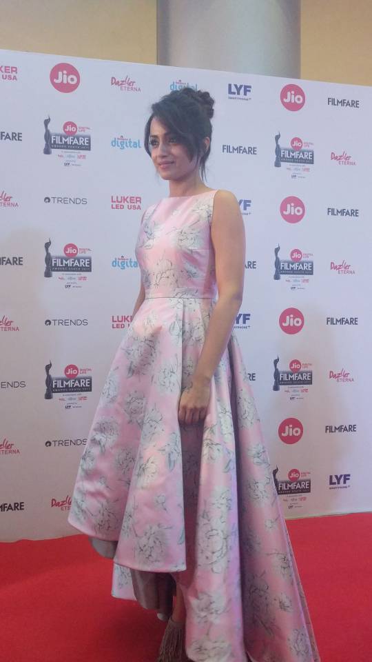 DCihxaYVwAQVJo_?format=jpg&name=medium