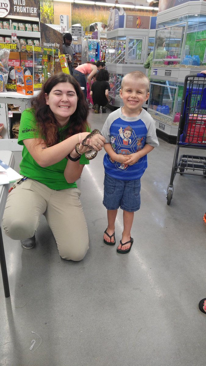 Petsmart #2700 tweet media