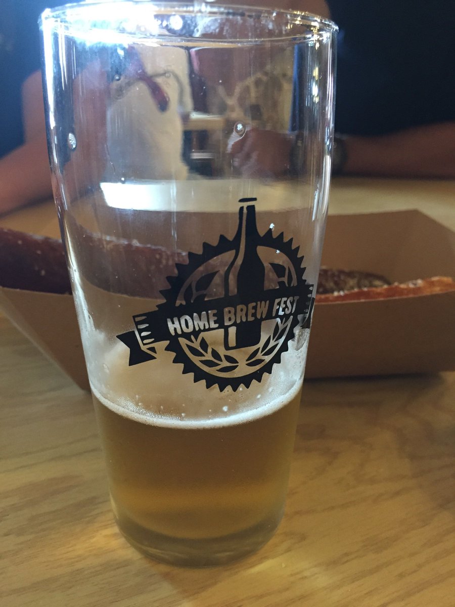 HavenClubEvents's tweet photo. Home Brew Fest 2017 has officially kicked off! https://t.co/t0KMEwbJd2