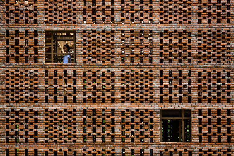 pachocamino's tweet photo. Terra Cotta Studio de #Tropicalspace Terracota y bambรบ en #QuangNam #Vietnam Ver en #CanalFuctura https://t.co/zv3syCyLCX https://t.co/TJaUT0N3A0