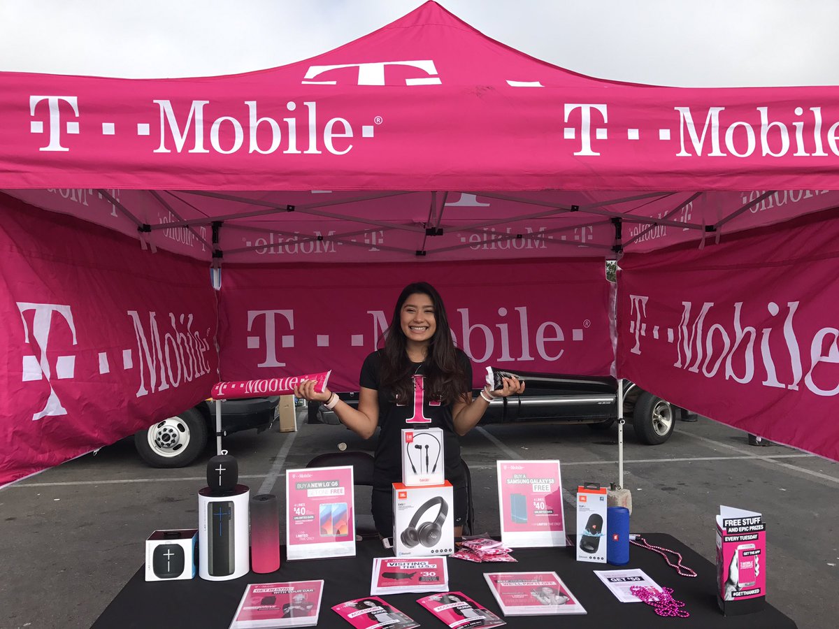 StephSweets619's tweet photo. #RROisLife 💗 @TMobile https://t.co/rClx7VUfx8