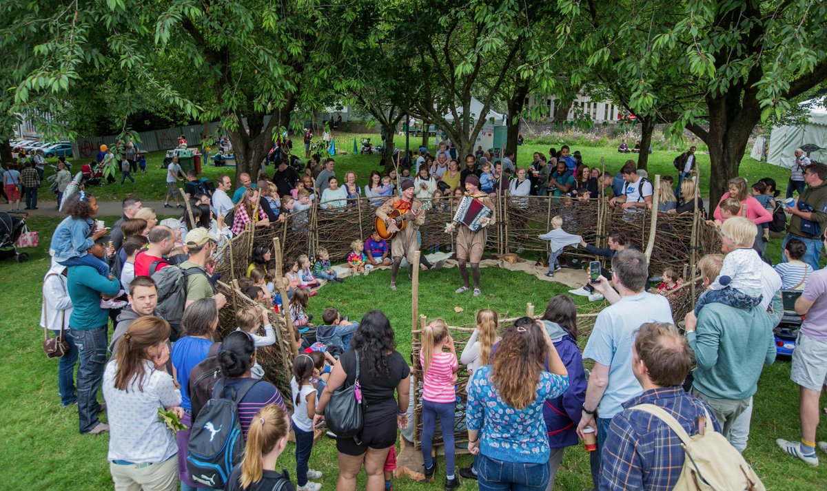 FineChisel's tweet image. The sun is out... and we're getting ready for our first shows of the summer. Come squawk with us at @GDIFestival @HatFair @ledburyfest